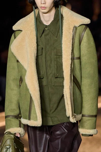 Look 44